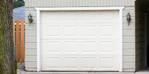 traditional garage door style