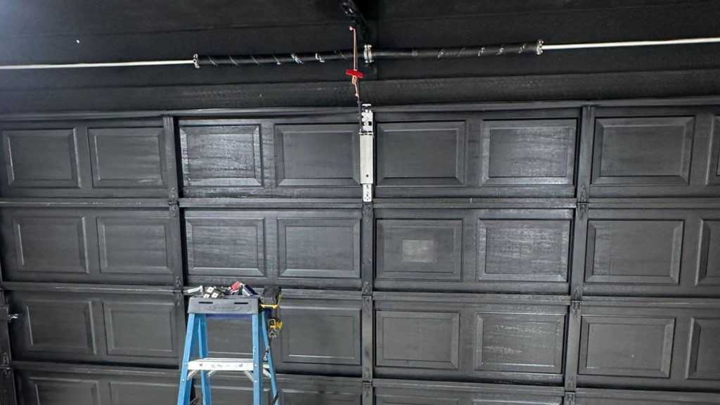 Torsion style garage door spring