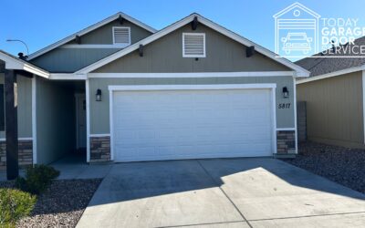 How Does Weather Affect My Garage Door in Phoenix, Arizona?